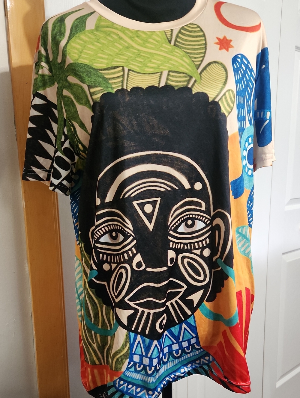 Women's Multicolor Short Sleeve Graphic Tee with Tribal Face Print